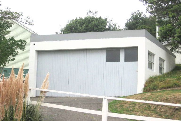 Photo of property in 137 Cockayne Road, Khandallah, Wellington, 6035
