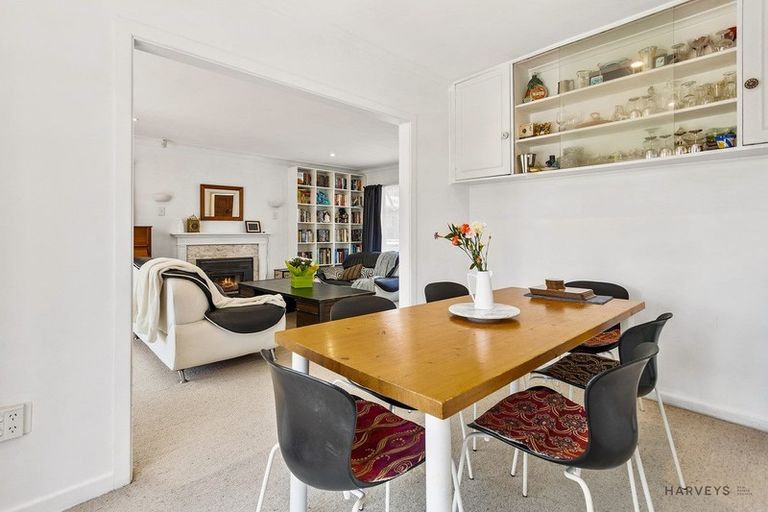 Photo of property in 48 Fairmount Road, Titirangi, Auckland, 0604