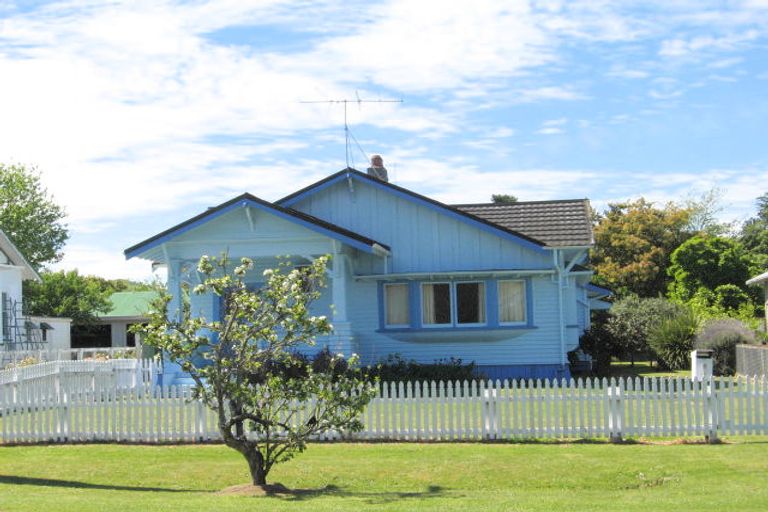 Photo of property in 225 Harris Street, Inner Kaiti, Gisborne, 4010