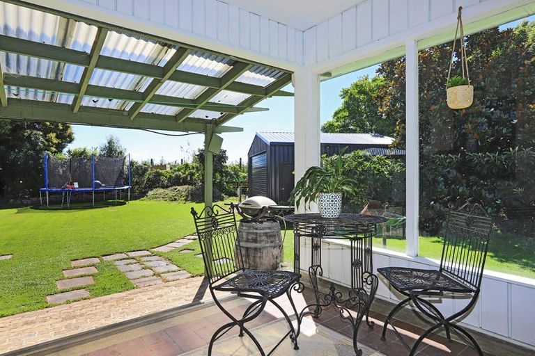 Photo of property in 122 State Highway 2, Waipatu, Hastings, 4172