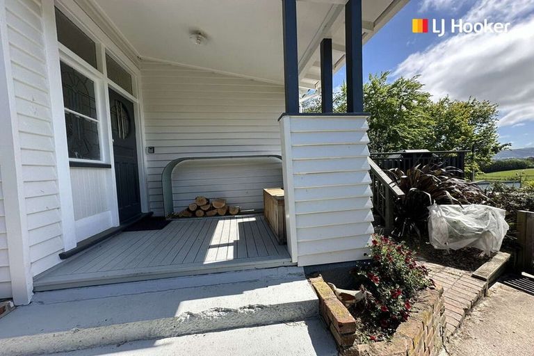 Photo of property in 128 Gladstone Road North, Mosgiel, 9024