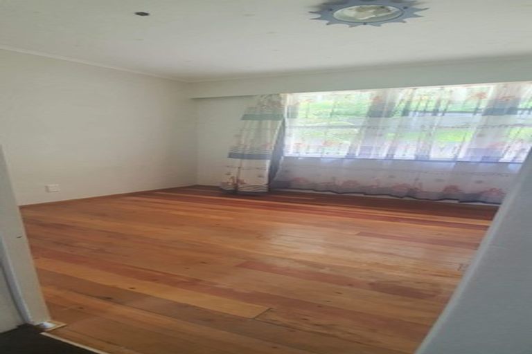Photo of property in 39 Korau Grove, Stokes Valley, Lower Hutt, 5019
