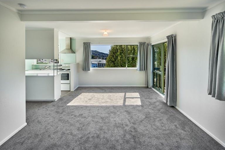 Photo of property in 1a Sunrise Boulevard, Tawa, Wellington, 5028