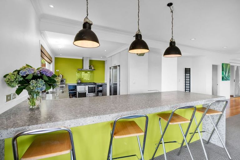 Photo of property in 117 Poplar Grove, Whalers Gate, New Plymouth, 4310