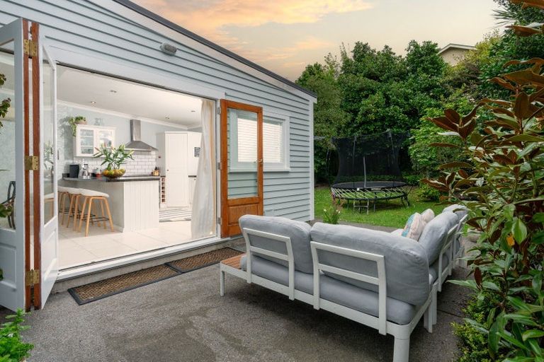 Photo of property in 86 The Parade, Island Bay, Wellington, 6023