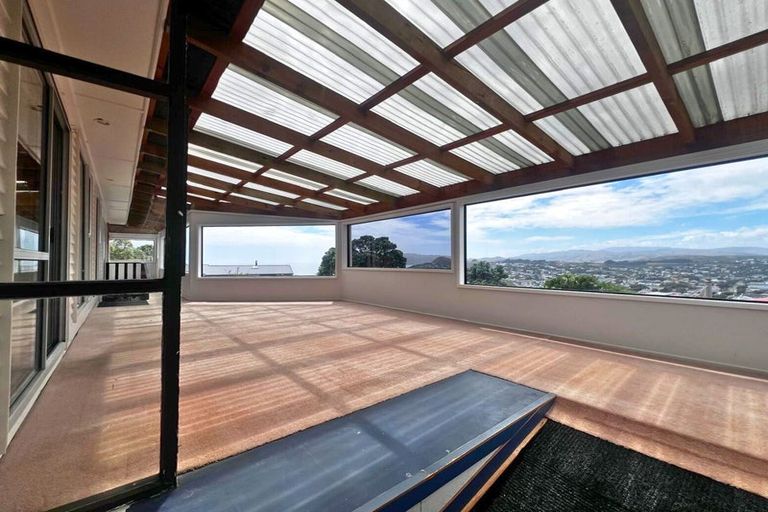 Photo of property in 6 Patiki Place, Titahi Bay, Porirua, 5022