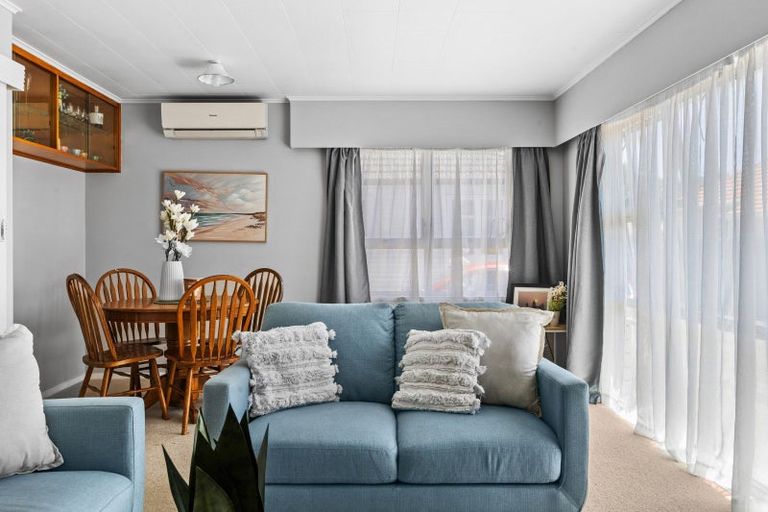 Photo of property in 2/6 Russell Road, Marewa, Napier, 4110