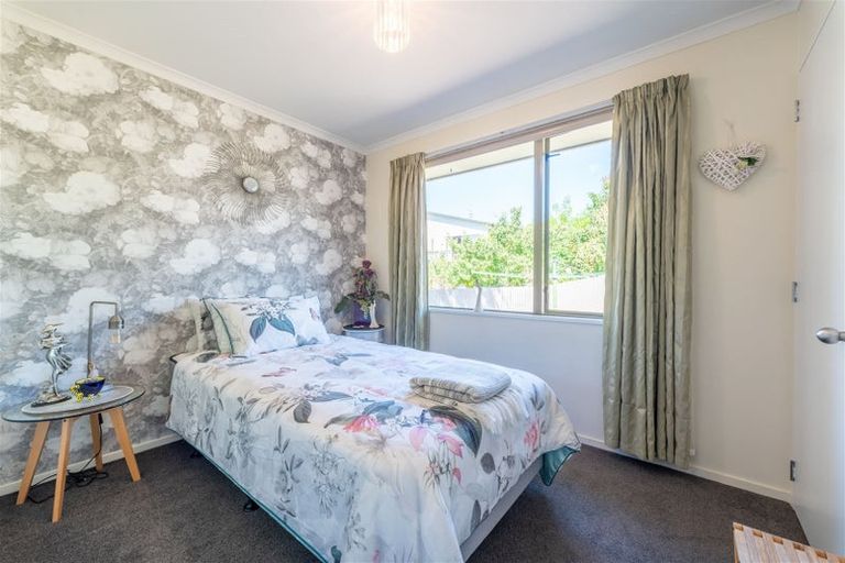 Photo of property in 2/92 Arthur Street, Seaview, Timaru, 7910