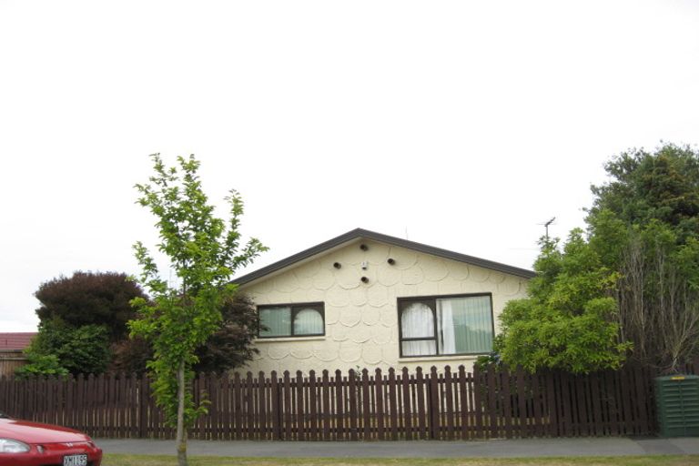 Photo of property in 40 Cowes Street, Avondale, Christchurch, 8061