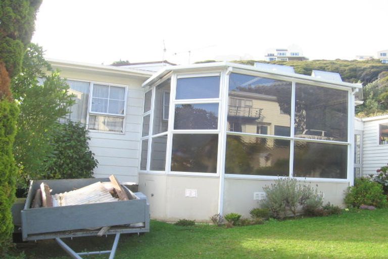 Photo of property in 1/19 Yarrow Place, Papakowhai, Porirua, 5024