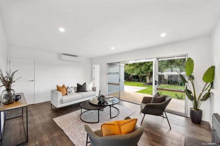 Photo of property in 56 Dale Crescent, Pakuranga, Auckland, 2010