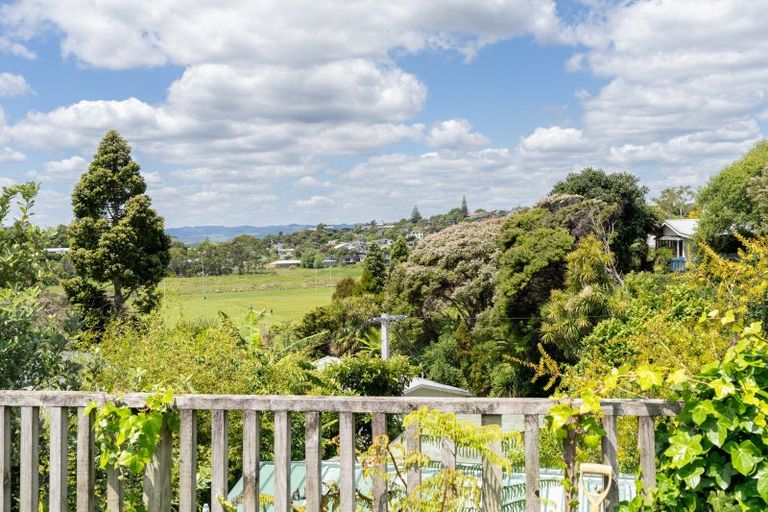 Photo of property in 37 Long Street, Raglan, 3225