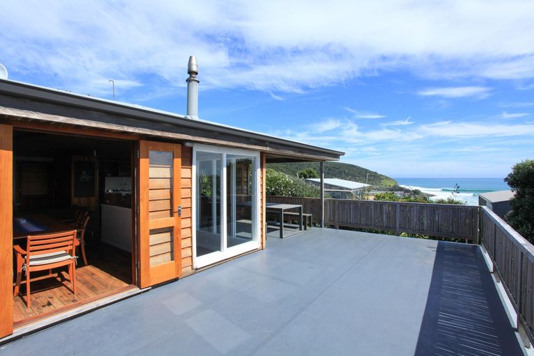 Photo of property in 21 Calvert Road, Raglan, 3297