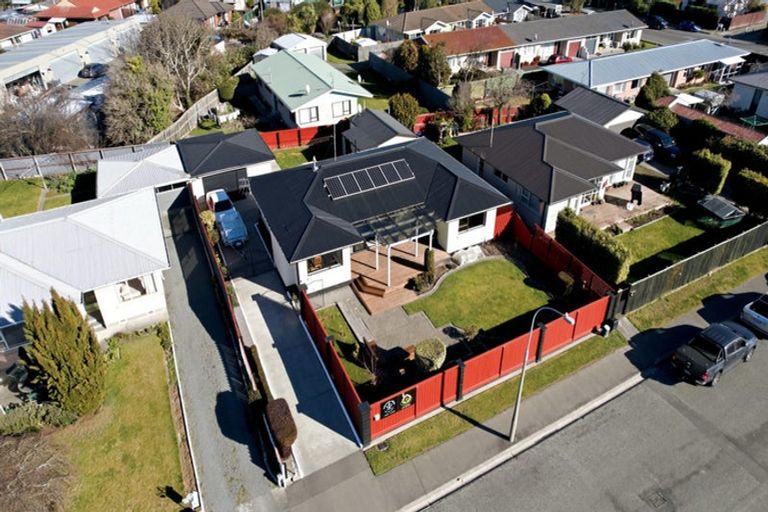 Photo of property in 6 Carbine Place, Sockburn, Christchurch, 8042