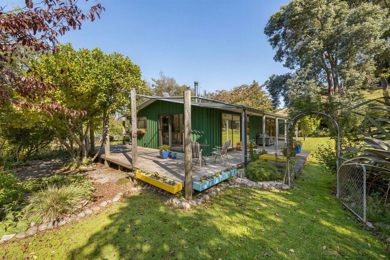 Photo of property in 274 Northbank Road, Kaituna, Blenheim, 7275