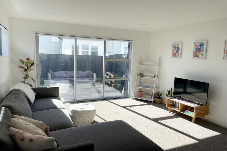 Photo of property in 4/51 Hills Road, Edgeware, Christchurch, 8013