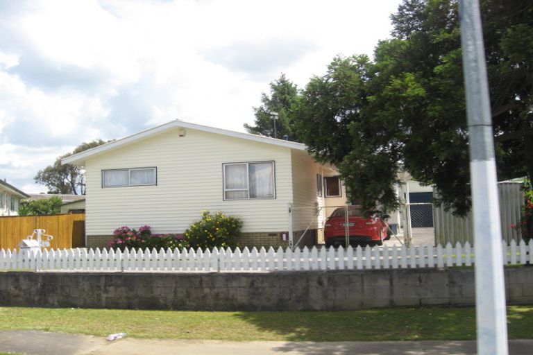 Photo of property in 6 Garth Place, Manurewa, Auckland, 2102