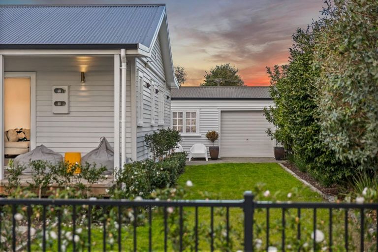 Photo of property in 5 Alice Street, Riverhead, 0820