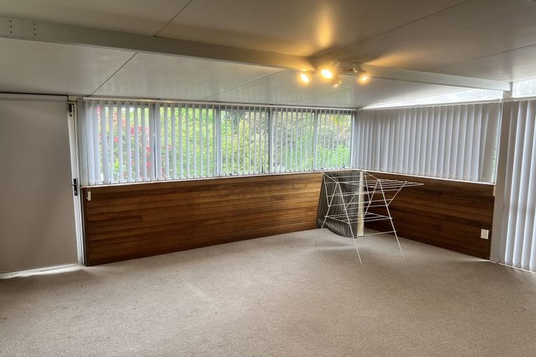 Photo of property in 73 Hartley Terrace, Massey, Auckland, 0614