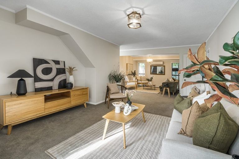 Photo of property in 3 Tranquil Glade, Hillcrest, Auckland, 0627