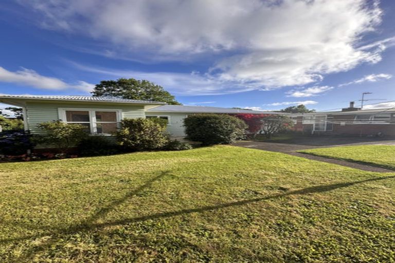 Photo of property in 16 Matangi Road, Mount Wellington, Auckland, 1060