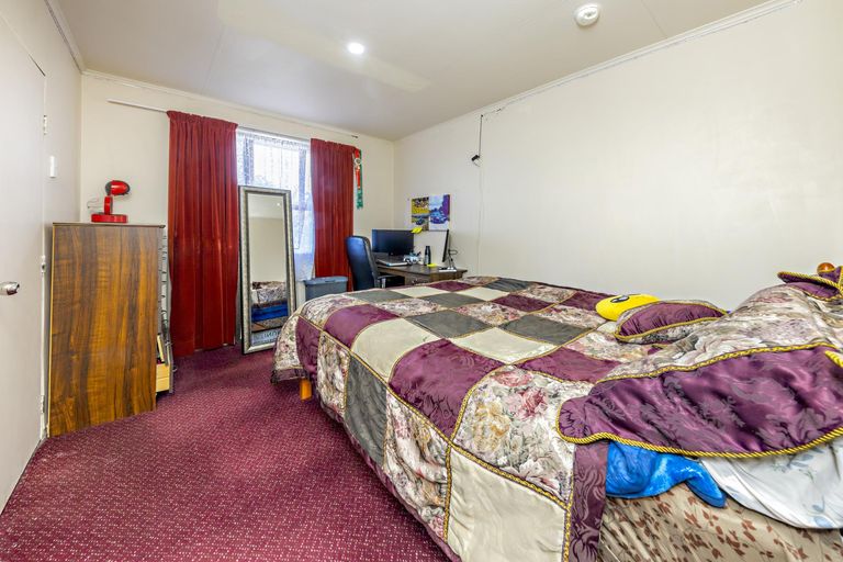 Photo of property in 1/4 Daniel Avenue, Mangere East, Auckland, 2024