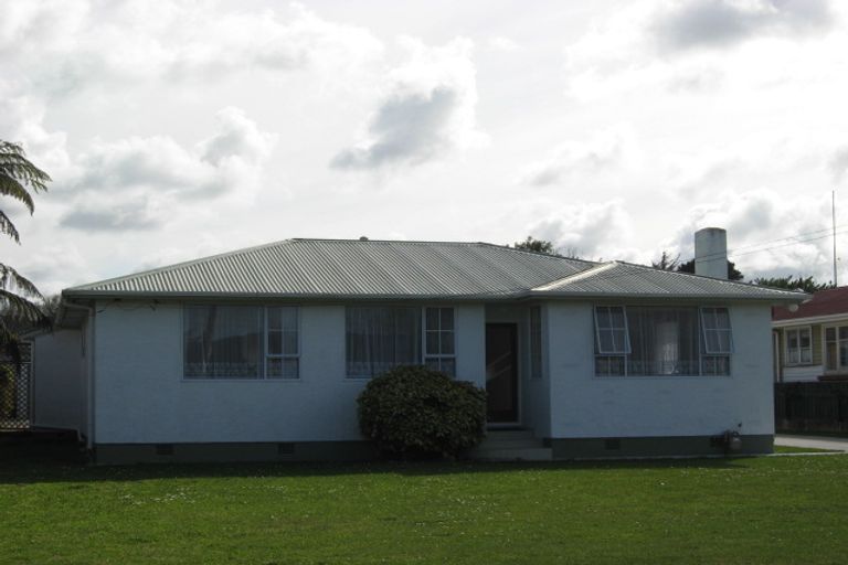 Photo of property in 28 Nikau Street, Tawhero, Whanganui, 4501