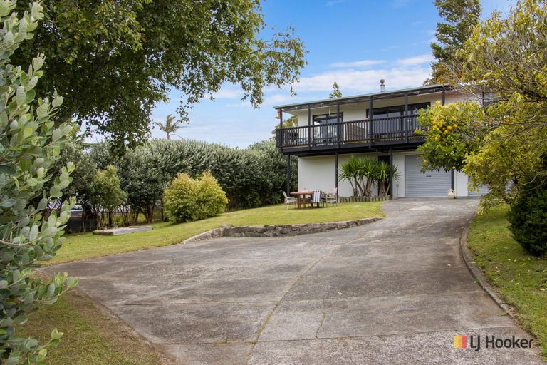 Photo of property in 2 Nathan Place, Athenree, Katikati, 3177