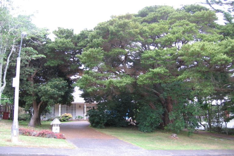 Photo of property in 8 Northgrove Avenue, Hillcrest, Auckland, 0627