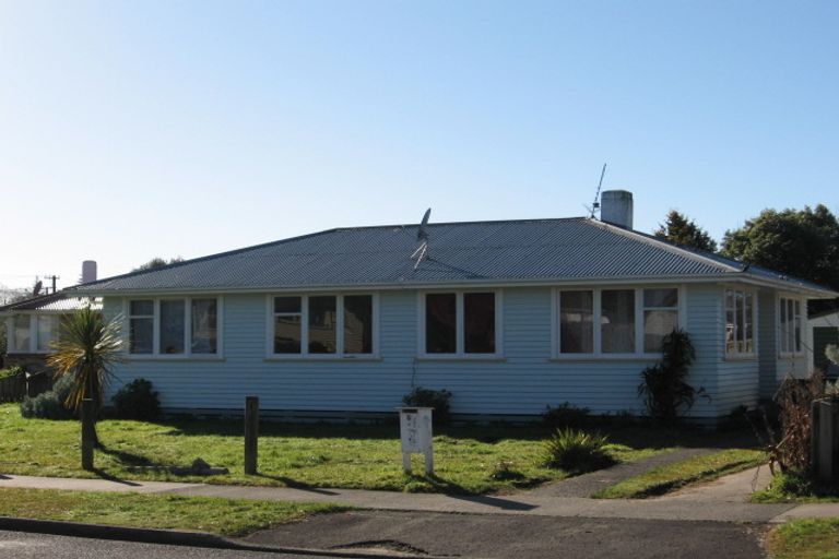 Photo of property in 6 Keats Crescent, Enderley, Hamilton, 3214