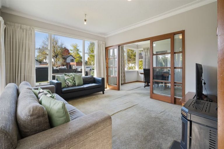 Photo of property in 122 Glandovey Road, Strowan, Christchurch, 8052