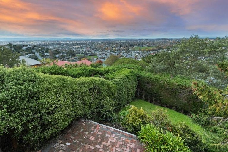 Photo of property in 47 Aotea Terrace, Huntsbury, Christchurch, 8022