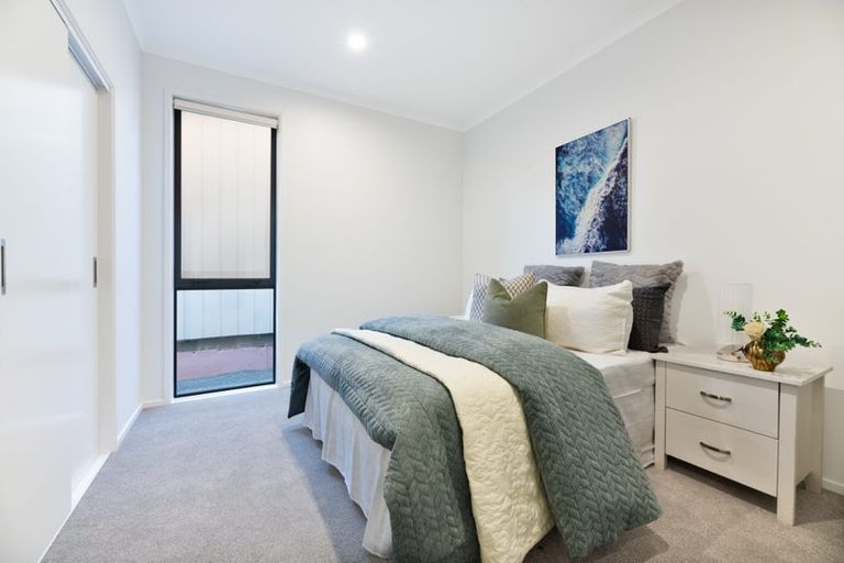 Photo of property in 27 Morus Road, Massey, Auckland, 0614