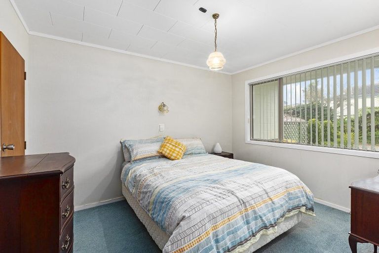 Photo of property in 2/13 Spiers Street, Karori, Wellington, 6012