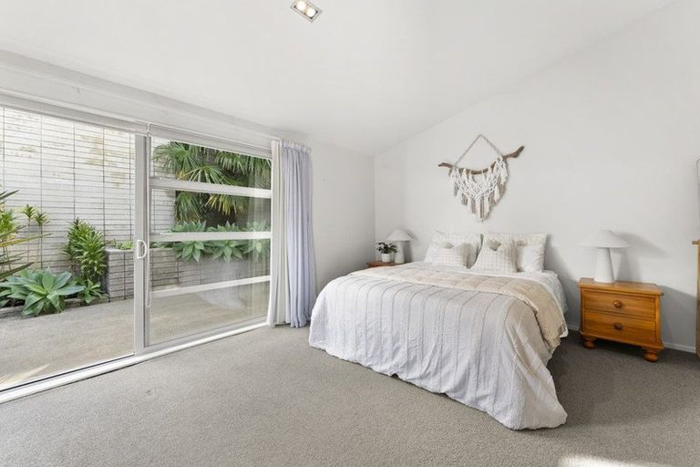 Photo of property in 4 Hillford Place, Welcome Bay, Tauranga, 3175