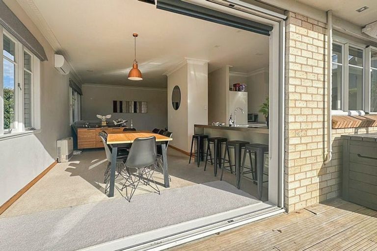 Photo of property in 6 Ridout Street, Maeroa, Hamilton, 3200