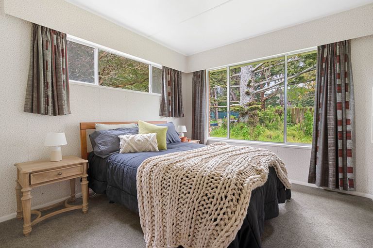 Photo of property in 620 Western Lake Road, Western Lake, Featherston, 5773