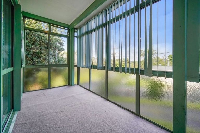 Photo of property in 67 Rangeview Road, Sunnyvale, Auckland, 0612