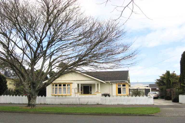 Photo of property in 151 Cambridge Street, Levin, 5510