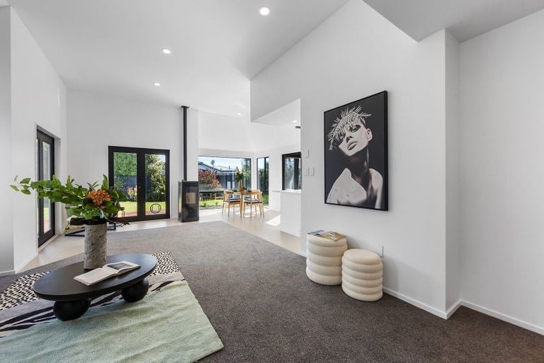 Photo of property in 14 Evenwood Place, Waimairi Beach, Christchurch, 8083