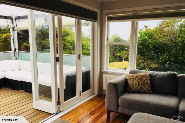 Photo of property in 7a Cedar Terrace, Stanmore Bay, Whangaparaoa, 0932