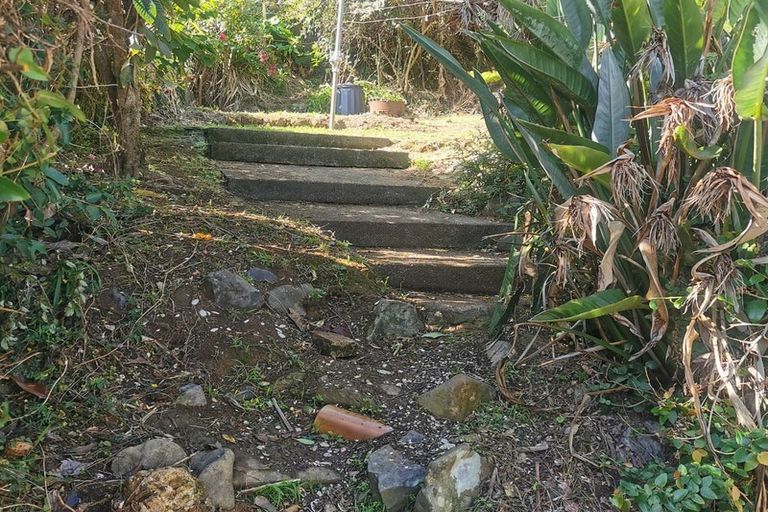 Photo of property in 11 Adams Road, Thornton Bay, Thames, 3575