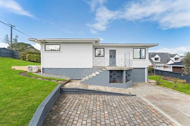 Photo of property in 1/1 Brian Avenue, Forrest Hill, Auckland, 0620
