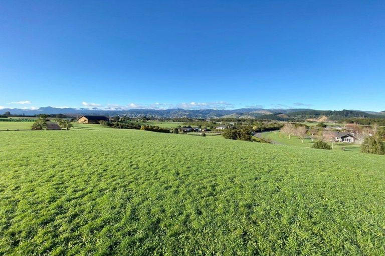 Photo of property in 74 Ohau Terraces, Ohau, 5570