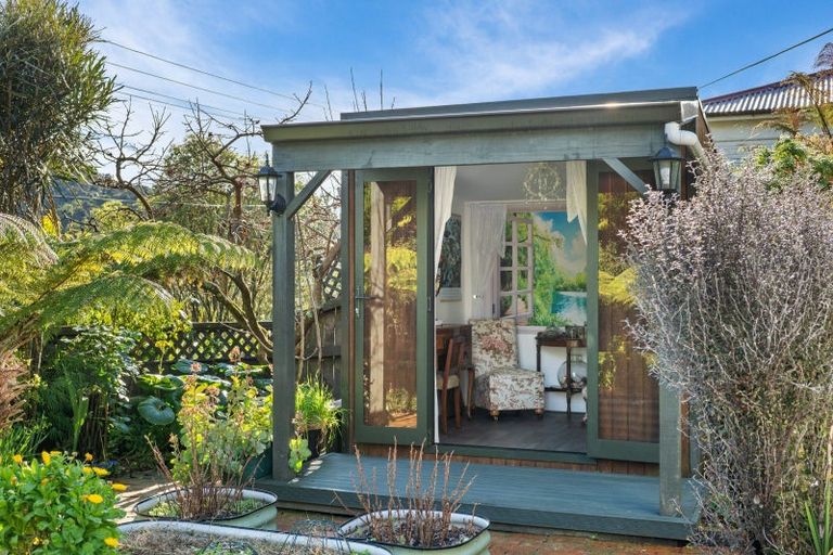 Photo of property in 25 Hampden Street, Picton, 7220