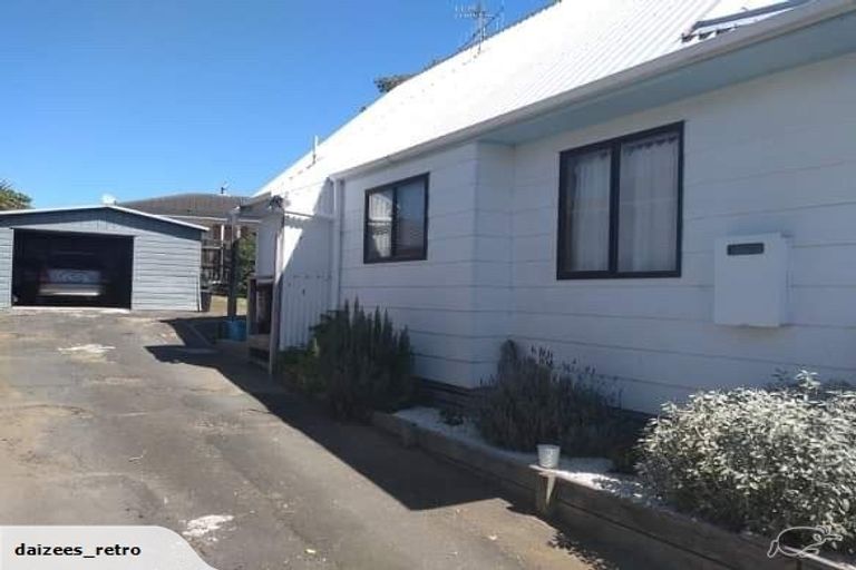 Photo of property in 2 Surrey Grove, Parkvale, Tauranga, 3112