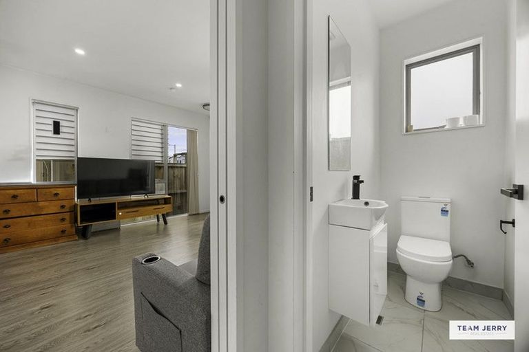 Photo of property in 30 Tumu Road, Papakura, 2110
