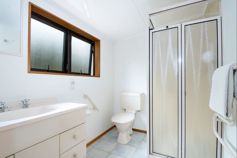 Photo of property in 18 Moana View Road, Waikawa, Picton, 7220