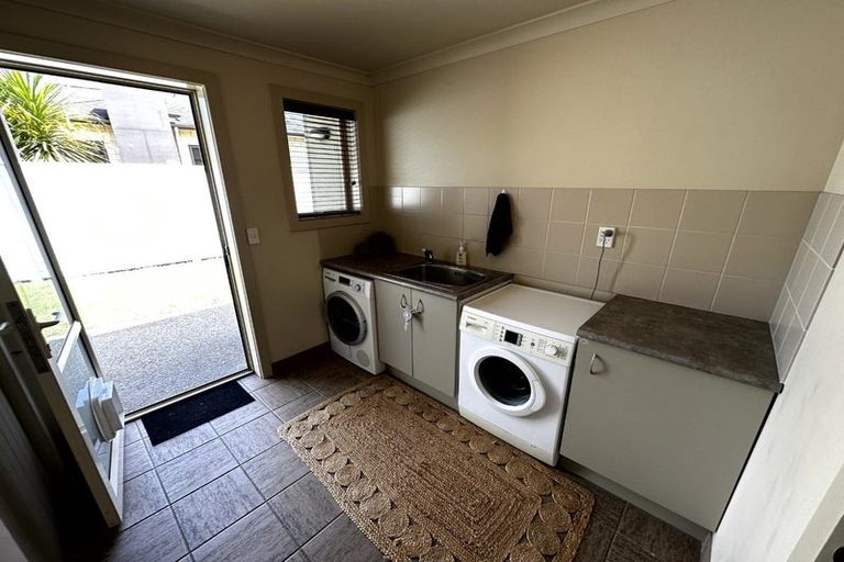 Photo of property in 66 Shelter Drive, Greenhithe, Auckland, 0632