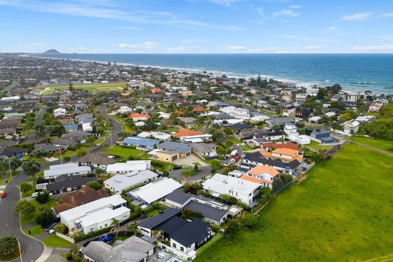 Photo of property in 41 Coral Drive, Papamoa Beach, Papamoa, 3118